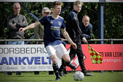 Met een bruiloft in de benen plaatst Erp zich voor de finale