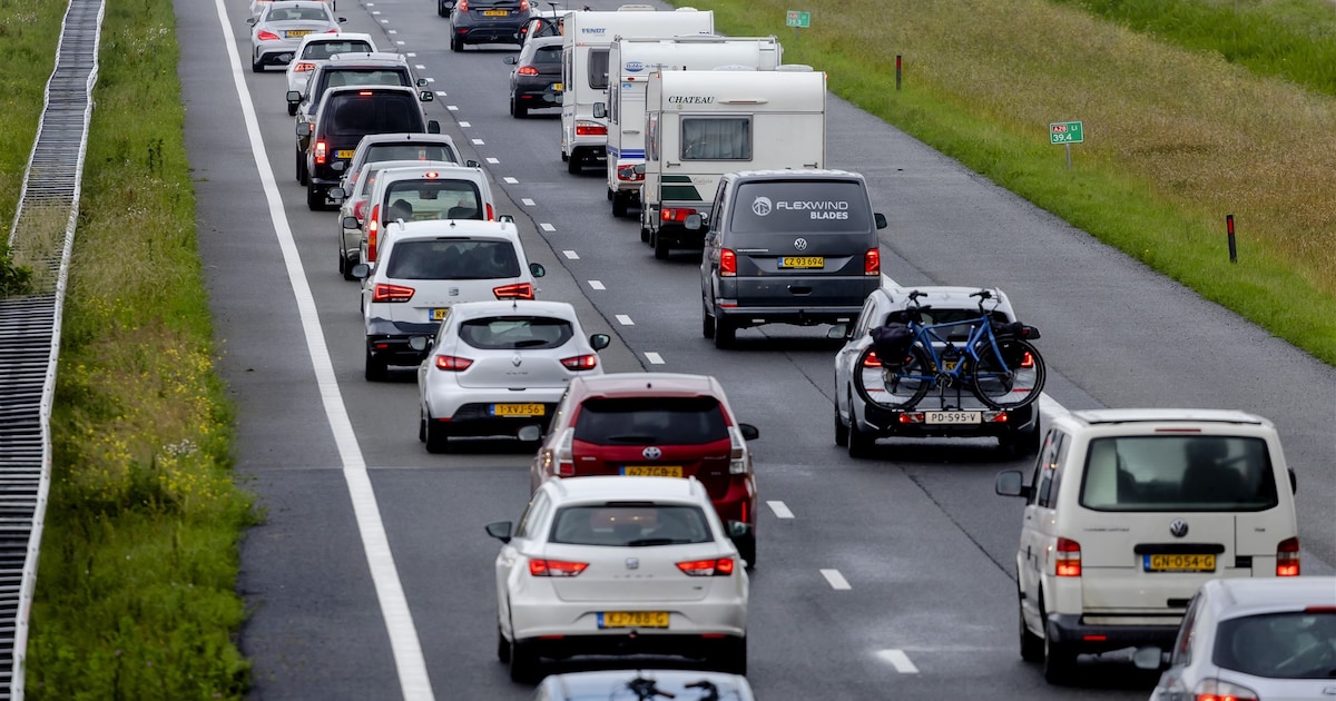 LIVE Files in Brabant | Ongeluk met meerdere voertuigen op A58 bij Oirschot