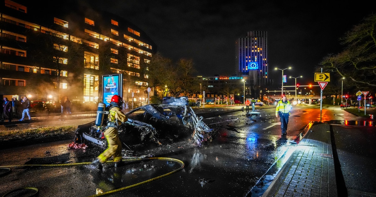 Man zwaargewond na bizarre crash en autobrand in Eindhoven, traumahelikopter rukt uit