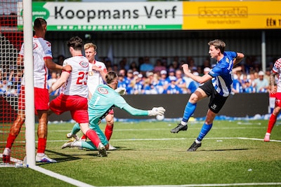 Kozakken Boys maakt het nog behoorlijk spannend, maar kan kampioensfeest niet verstoren