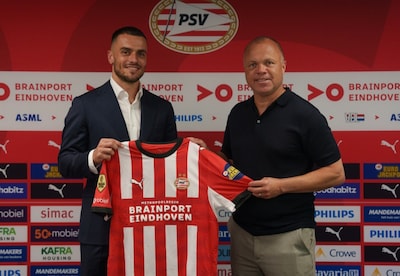 PSV kan Kostic bijna laten meetrainen, na weekje wachten op vergunning