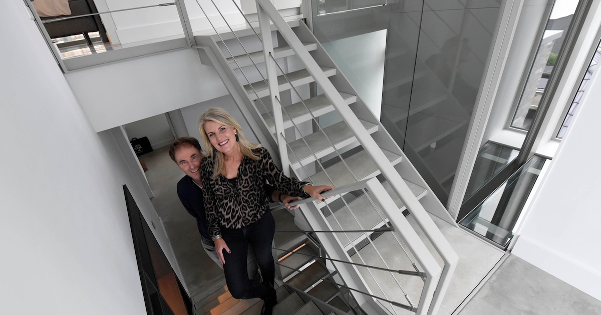 Karin en Steve bouwen vijf jaar (!) lang aan droomvilla, maar willen er ...