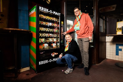 Tommy en Mario Schollen lanceren ‘Kruik-o-Maot’: ‘We hopen dat hij straks overal staat’