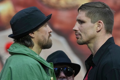 LIVE boksen | Verhoeven treft ongeslagen wereldkampioen Usyk, zo laat stappen ze de ring in en hier kun je kijken