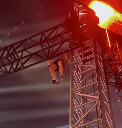 Bezoeker klimt 10 meter hoog in mast op Intents Festival en 