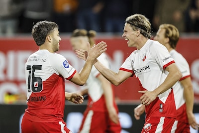 Feest in Galgenwaard: FC Utrecht wacht beslissend duel met Ajax na spektakelstuk tegen Heerenveen