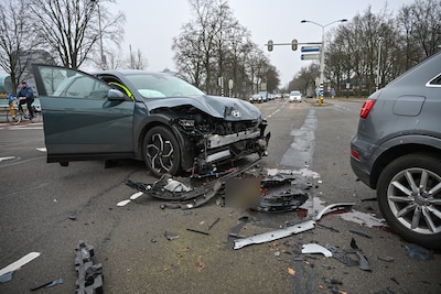 Een gewonde bij aanrijding in Breda