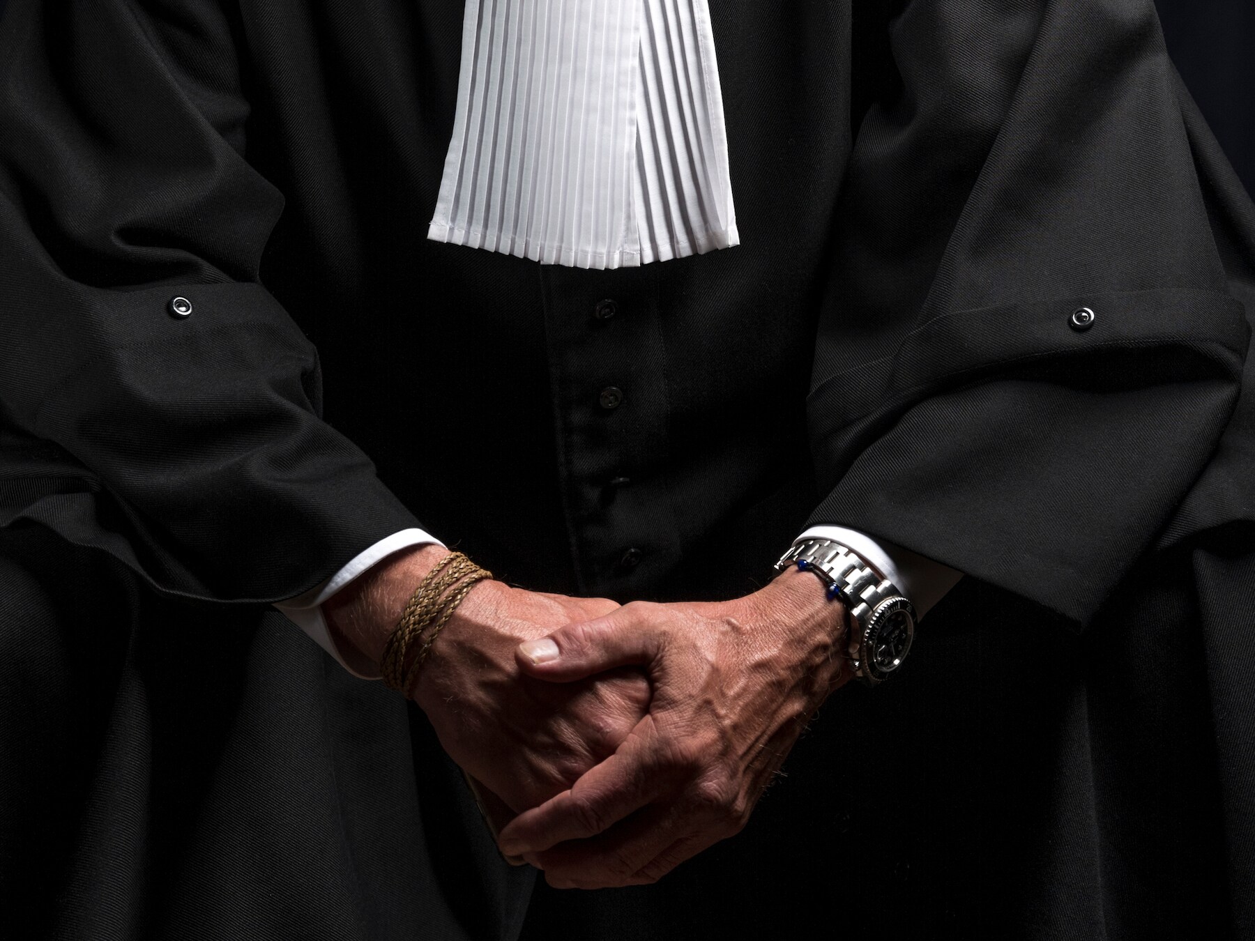 Udense die vrouw litteken bezorgde tijdens vechtpartij in Ons Caffeej ‘verweerde zichzelf’