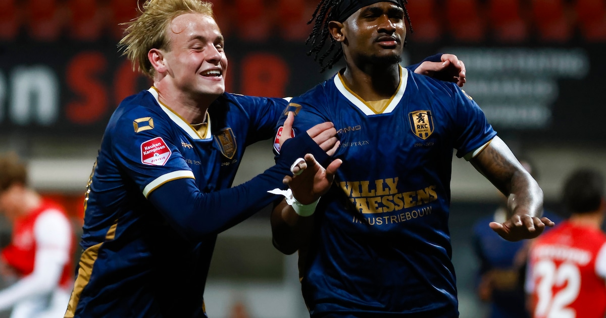 LIVE eredivisie | Vol KKD-programma op Tweede Paasdag, RKC en Helmond trappen voetbaldag af