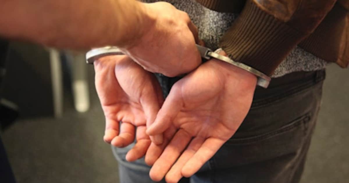 Voetganger aangereden op zebrapad, bestuurder die doorreed opgepakt.