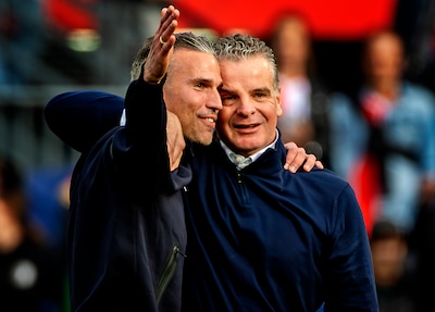 Dennis te Kloese bij vertrek Feyenoord: ‘Blij dat ik rust rond het elftal heb gehouden met Robin van Persie als trainer’
