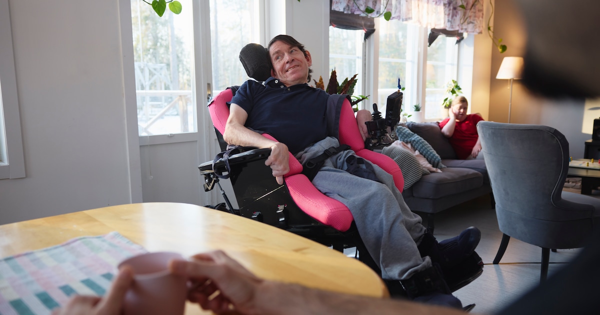 ‘Komt goed, we gaan er een leuke dag van maken’, zegt Bea maar van ...