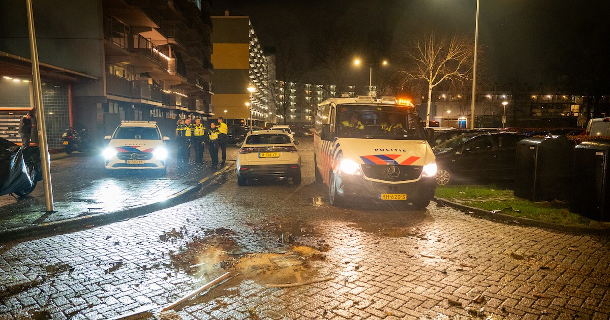 Jongeren ontketenen ‘oorlog’ in buurt: ‘Zwaar vuurwerk gegooid naar ...