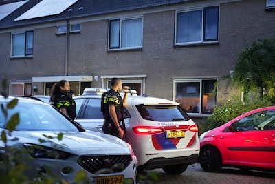 Melding van man met wapen op straat in Dongen, meerdere politiewagens ter plekke