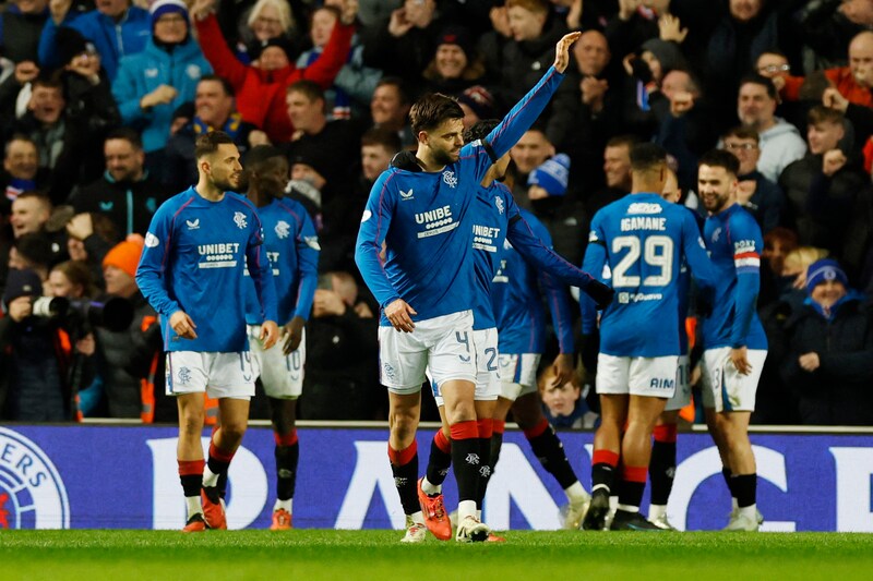 Scorende Robin Pröpper en Danilo vernederen Celtic met Rangers in Old ...