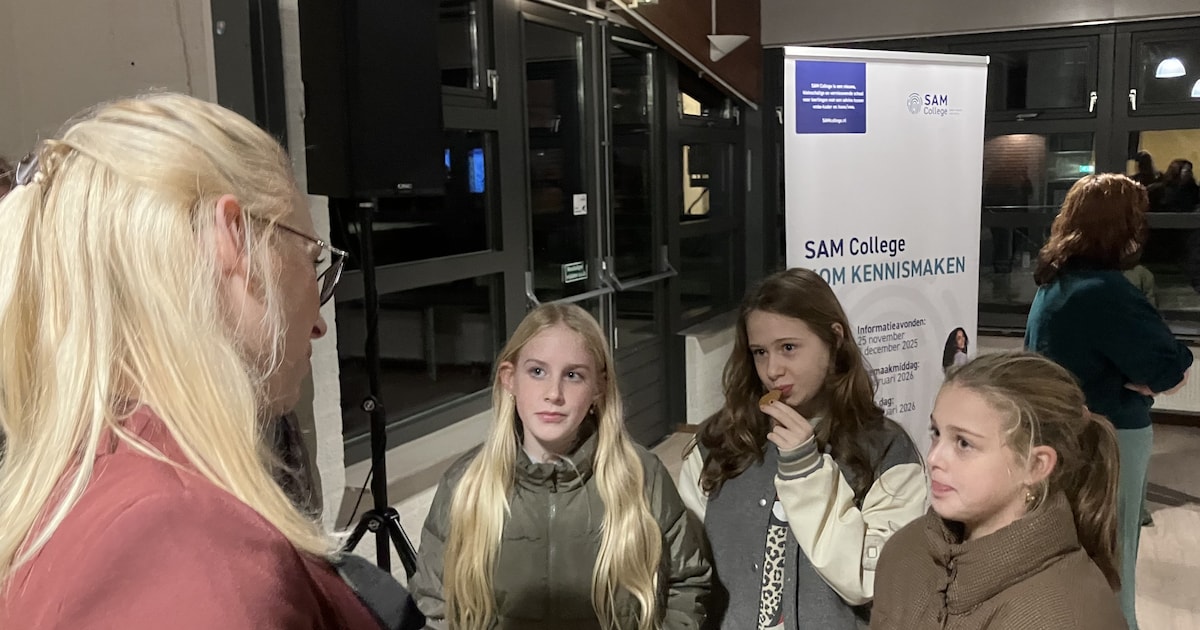 Stoelen tekort op eerste info-avond SAM College Heesch | Bernheze | BD.nl