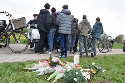 School in rouw om leerling (14) die omkwam bij ongeluk: ‘Rust zacht, we vergeten je niet’