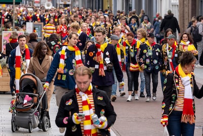 Na ernstige misdragingen op 11-11: negen personen krijgen gebiedsverbod voor Oeteldonk