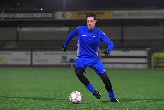 De tranen schieten Bas (35) in de ogen na zijn comeback voor DSC: ‘Dit ...