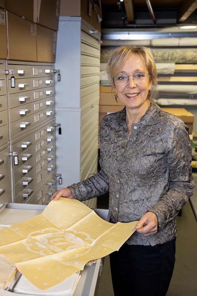 Caroline Boot gaf kunst en vormgeving aan het TextielMuseum | Regio | BD.nl