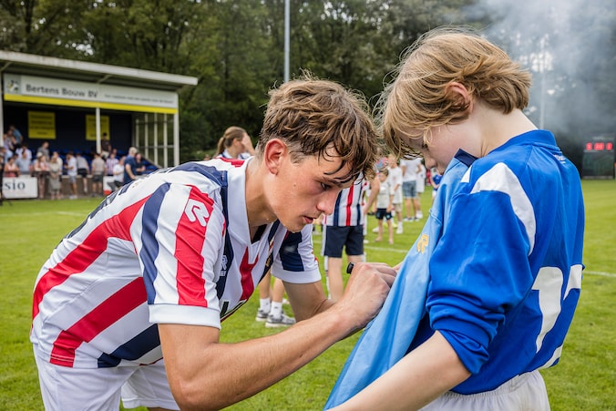Willem II gaat 17-jarige 'zoon van' op korte termijn vastleggen | Sport ...