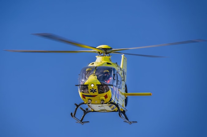 Reanimatie op Jacob Ruysdaelstraat in Kaatsheuvel, traumahelikopter ...