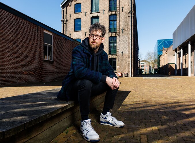 Maarten van Riel, schrijver van Het Verdriet van Tilburg, geïnterviewd ...