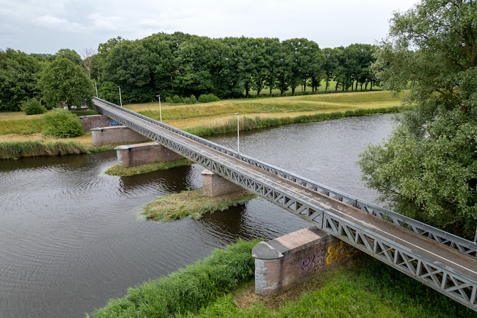 protest-tegen-nieuwe-fietsbrug-zwelt-aan-maar-maakt-het-verzet-nog