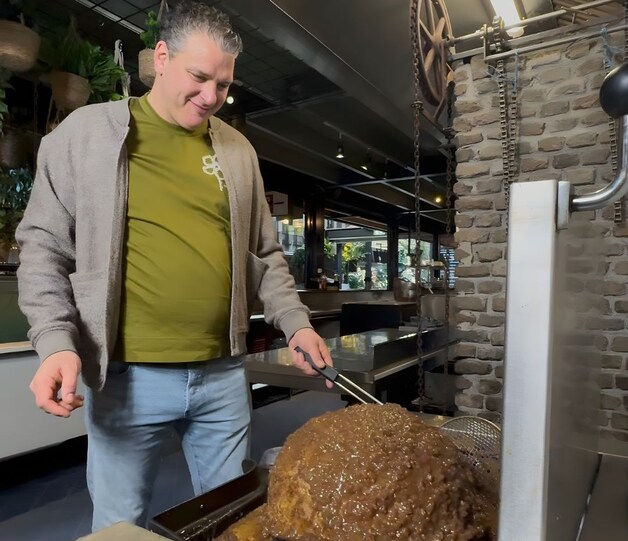 Van deze gehaktbal kunnen carnavalszondag in Veghel honderden mensen ...