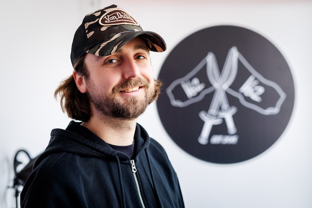 Rapper Ares geeft nieuwe generatie makers een podium in Tilburg: ‘Je ...