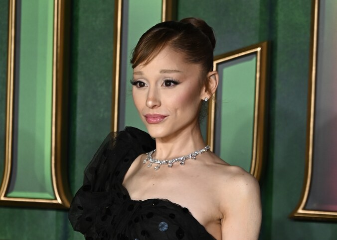 ariana-grande-na-tien-jaar-weer-terug-bij-ex-ricky-alvarez-nieuws