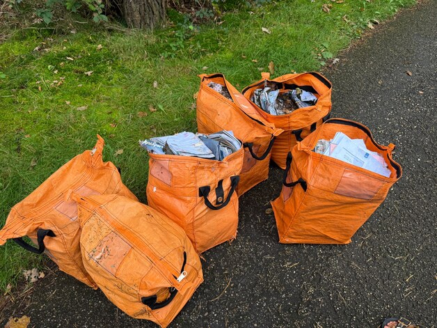 Zes zakken vol post aangetroffen in bos bij Groesbeek: vinder stuit op ...