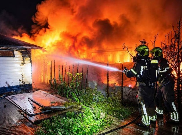 ‘Dat had hij niet overleefd’: lege chalet op De Heidelust verbrandt tot ...