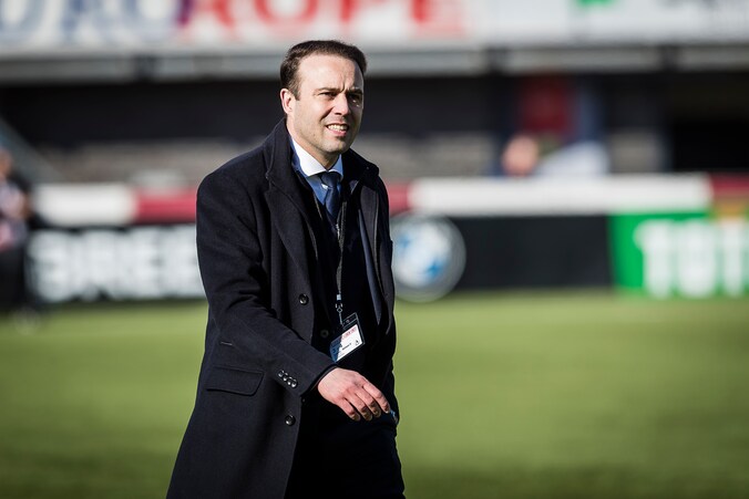 Willem II gaat officieel over tot ontslag Mathijsen: ‘Afscheid nemen is ...