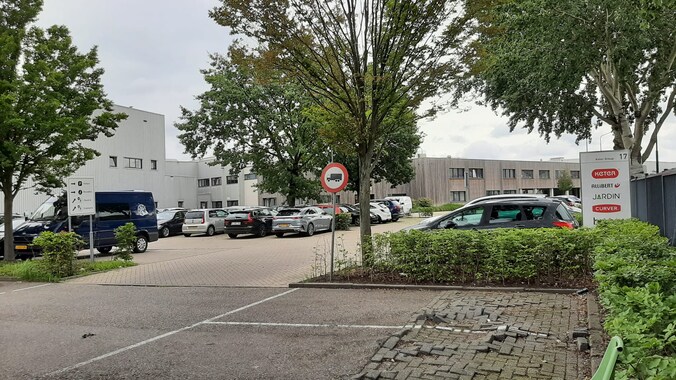Medewerkers Keter geëvacueerd bij brand in Rijen | Regio | BD.nl