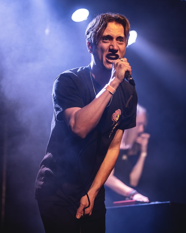 Rapper Qube start carrière: ‘Betekent heel veel zelf doen’ | Extra | BD.nl