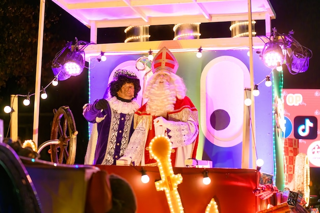 Verlichte intocht Sint blijft trekker van formaat: alles uit de kast ...