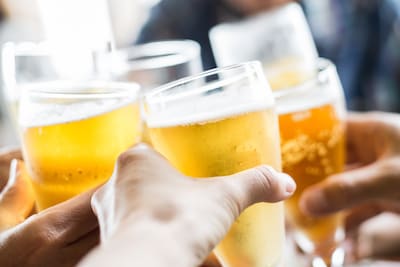 Bierfestival bij Kasteel Geldrop brengt zeven regionale brouwerijen samen op landgoed