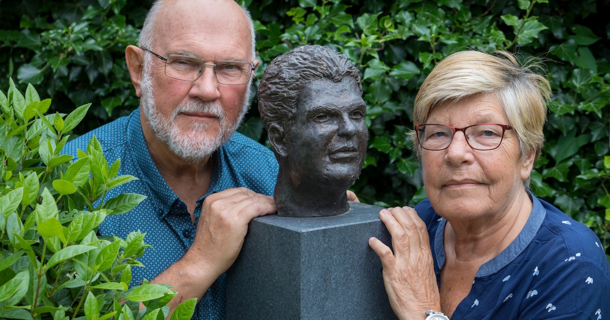 Sjouwen met stenen voor een dode zoon | Regio | BD.nl