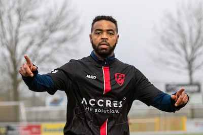 Angolese spits de verrassing op mistig veld waar BES/De Valk eerste periodetitel pakt: ‘Gedreven en 