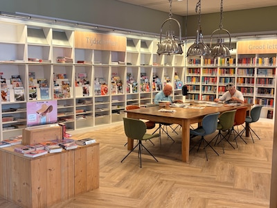 De bieb in Helmond is weer open en zo ziet die eruit (video)