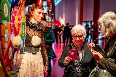 ‘Knus en cultureel’: waarom bezoekers al dertig jaar dol zijn op het Chassé Theater