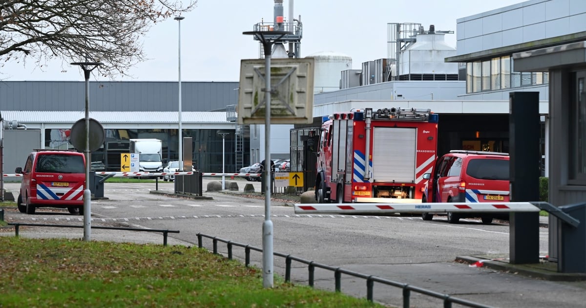 Ammoniak lekt door werkzaamheden bij Bosch in Tilburg, bouwvakkers krijgen last van hun ogen