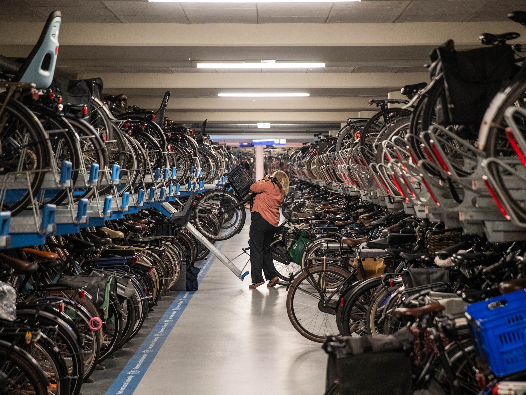 Fietsenstalling bij station Vught verdwijnt