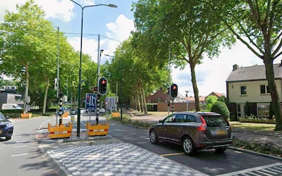 BRIEVEN I ‘Slimme’ verkeerslicht op Geenhovensedreef heeft niet veel zin’