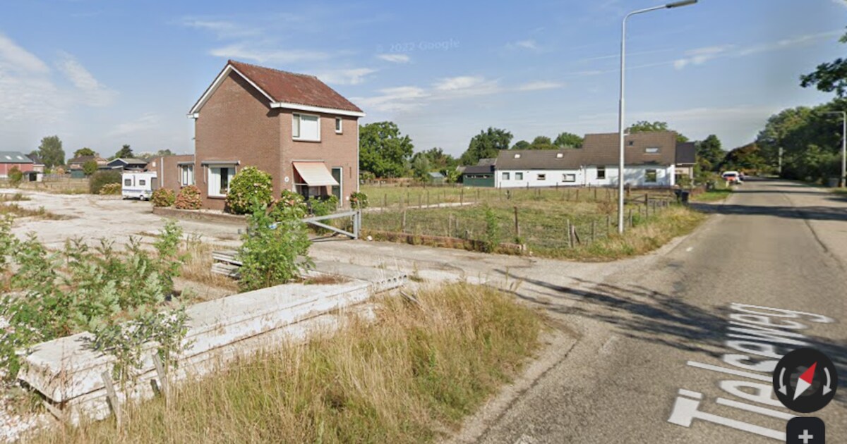 Boerenschuren Tielsestraat Eck en Wiel maken plaats voor huizen