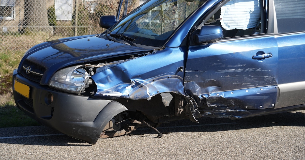 Twee gewonden bij ongeval in Rijen: ravage op de Hannie Schaftlaan