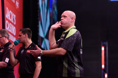 Michael van Gerwen maakt kalender leeg en meldt zich wéér af voor toernooi