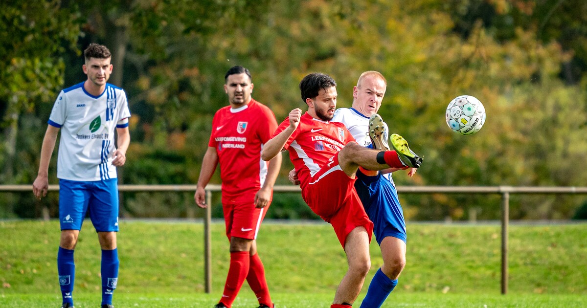 FC Drunen en Raptim zijn nu wel heel aardig voor elkaar: ‘Er is niet één kaart getrokken’ | Amateurv