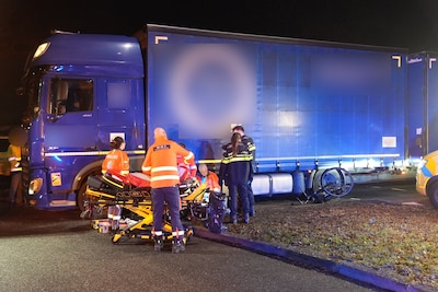 Fietser overleden bij aanrijding met vrachtwagen in Oss